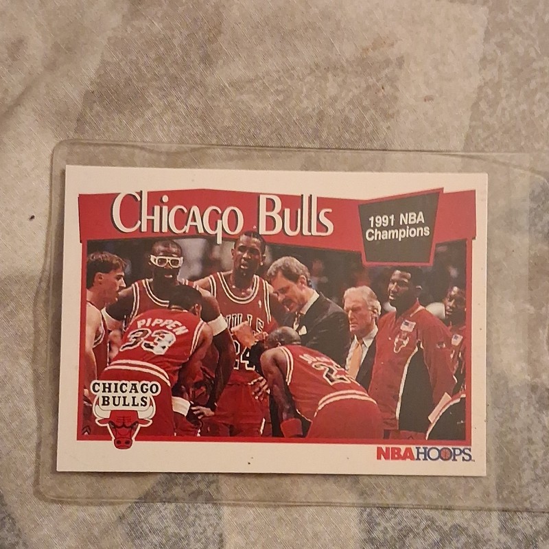 NBA Hoops 1991-92 Chicago Bulls 1991 Champions Michael Jordan Pippen #277