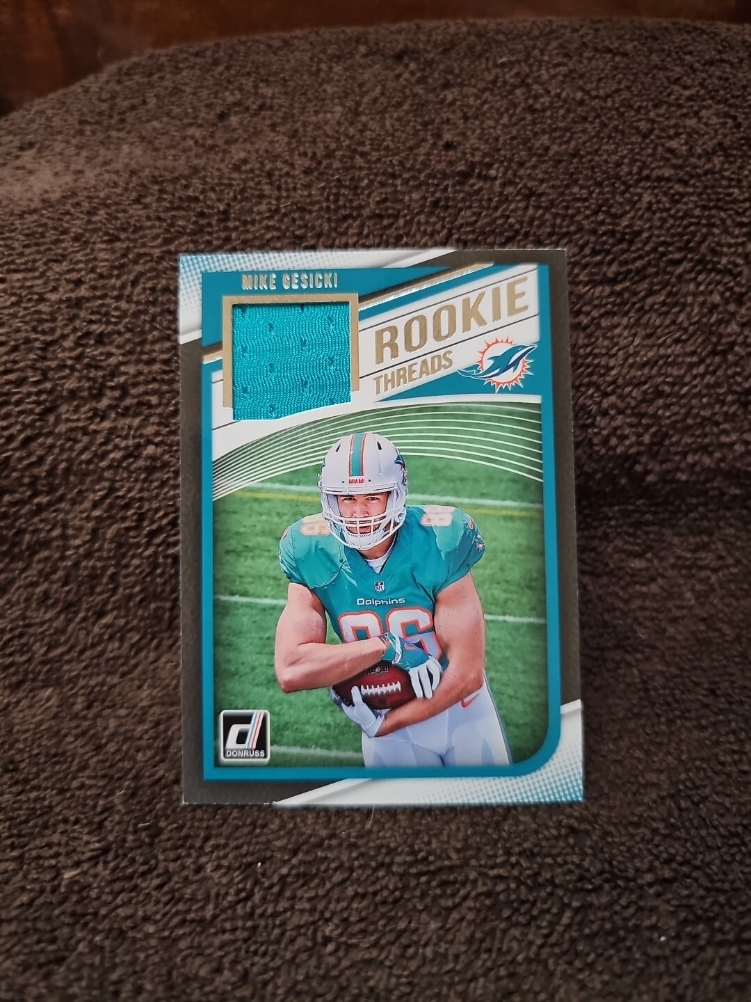 2018 Panini Donruss - Rookie Threads #37 Mike Gesicki (MEM, RC)