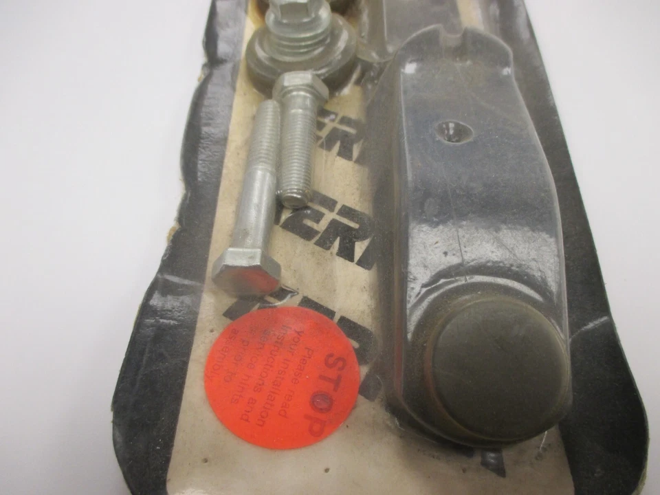 OLD STOCK KERKER EXHAUST MOUNTING HARDWARE / HONDA CB900F Foto 3 de 4