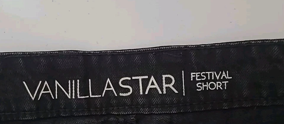 Vanilla Star Vintage Festival Short Black Raw Hem Distressd Shorts  Med  Wash 5  - Image 3 of 4