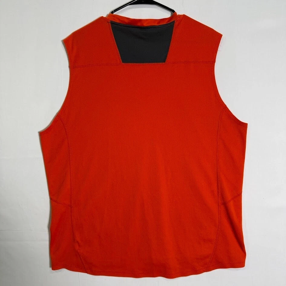 Camisa sin mangas roja sin mangas Everlast XL para hombre calce atlético Foto 2 de 4