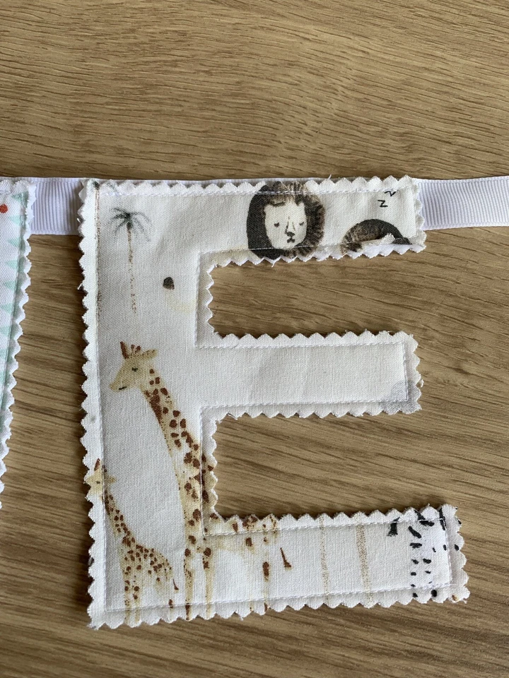 Tela Personalizada Nombre Bunting Bebé Safari Animales de la Selva £2.20POR CARTA Foto 4 de 4