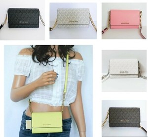 michael kors jet set travel phone crossbody