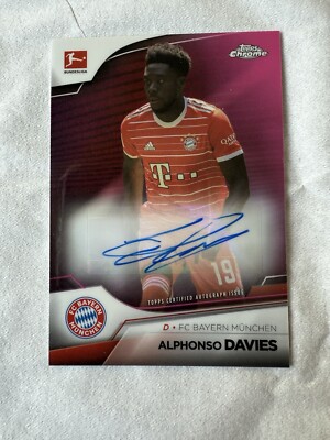 Alphonso Davies 2022-23 Topps Chrome Bundesliga Magenta Autograph /150