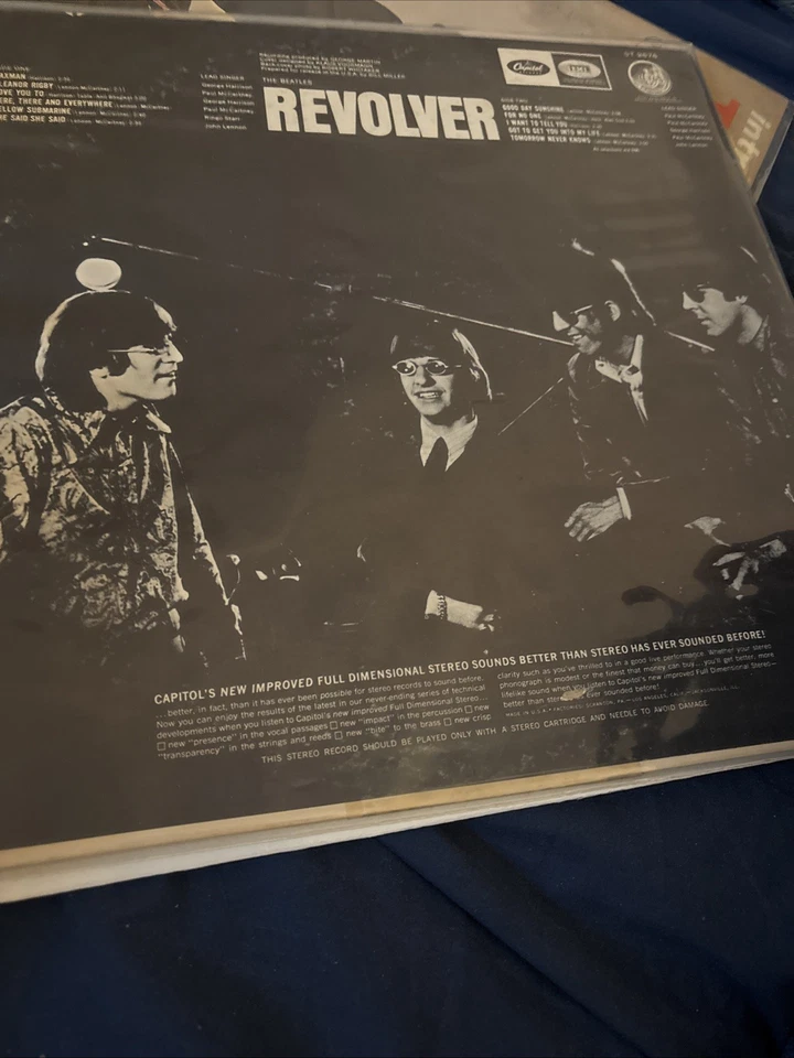 St-2576 The Beatles Revolver LP-mint Vinyl Capitol Rainbow-Mint Cover Lbl IAM sc - Image 3 of 3