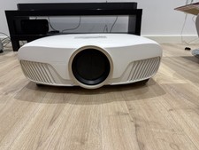 Epson EH-TW7400 4K UHD Projector Boxed.