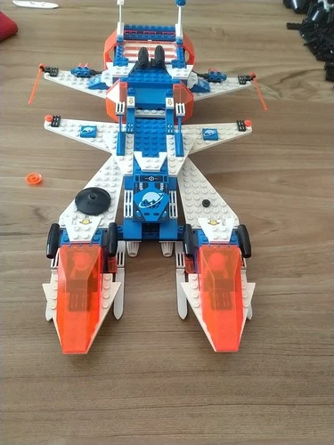 RARE LEGO Space 6973 Deep Freeze Defender / ice planet Vintage Free Shipping