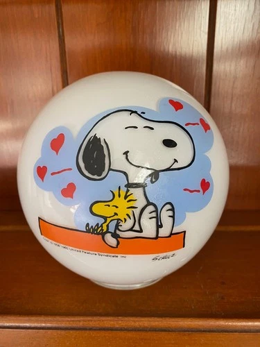 Vintage Peanuts Snoopy & Woodstock Milk Glass Globe Lamp Shade