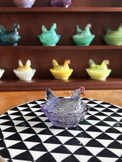 Boyd Glass Hen on Nest Salt Cellar Purple