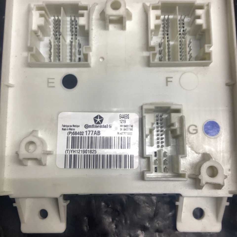 2019 Chrysler Pacifica Body Control Module Mopar OEM 68402177AB - Image 2 of 4