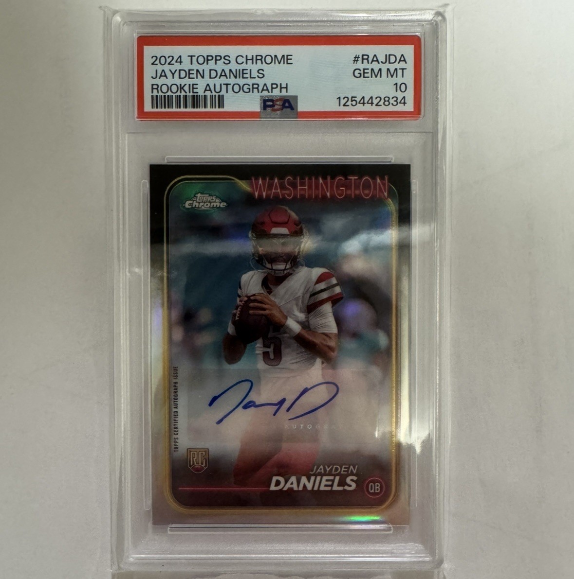 2024 TOPPS CHROME ROOKIE AUTO VARIATIONS #RAJDA JAYDEN DANIELS RC PSA 10