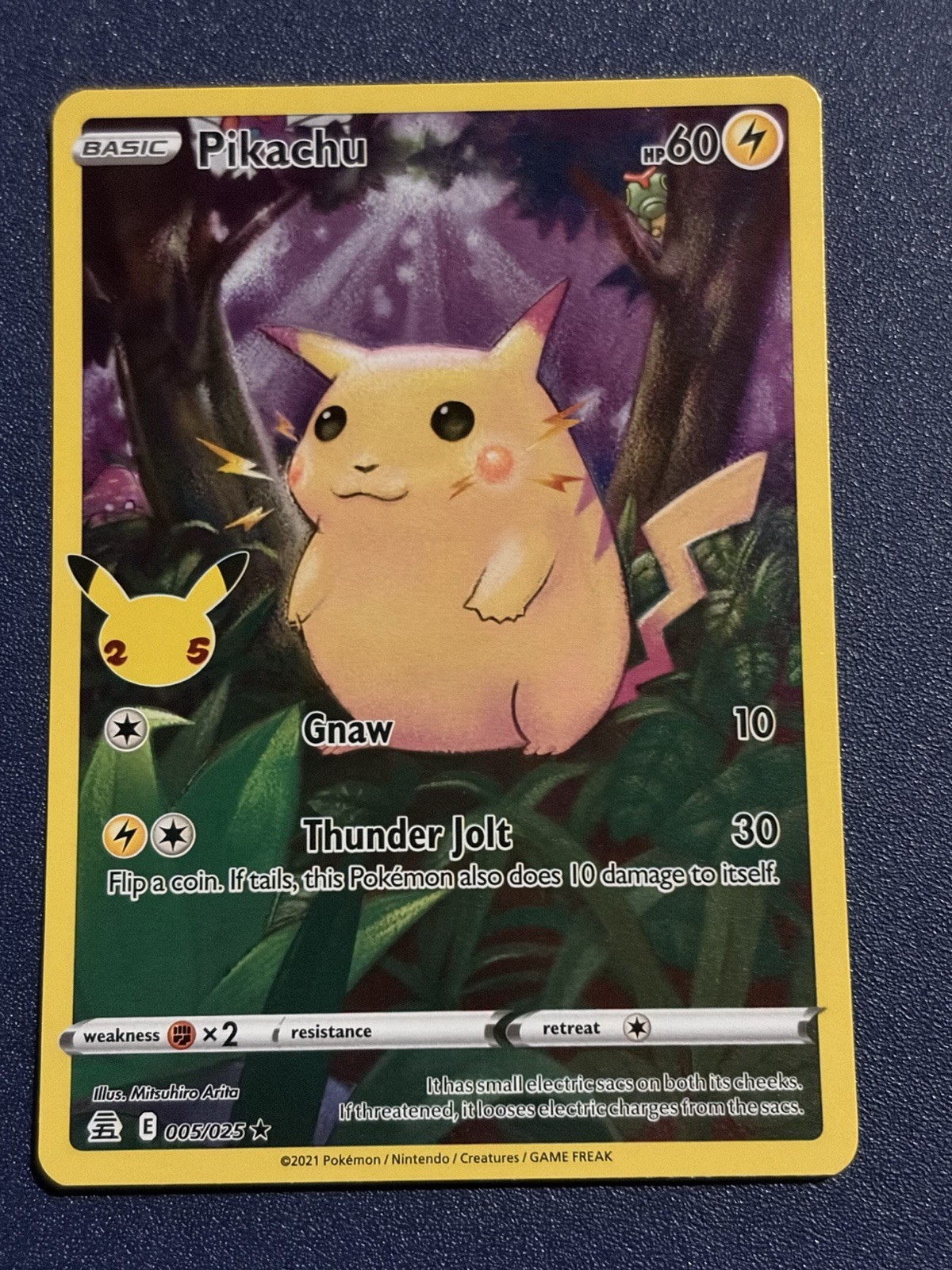 Pokémon TCG - Pikachu 005/025 - 25th Anniversary Celebrations Holo Foil - NM