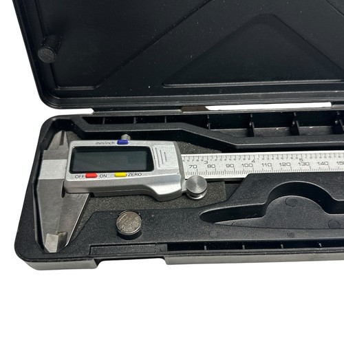 Workzone GT-DC-02 6 " Digital Caliper With Case - WORKING - Picture 2 of 4