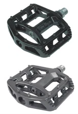 Wellgo MG1-9/16" Magnesium Cro-mo Sealed Platform Pedals - Black