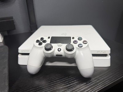 Sony Playstation 4 CUH2200AB02 Home Console - White