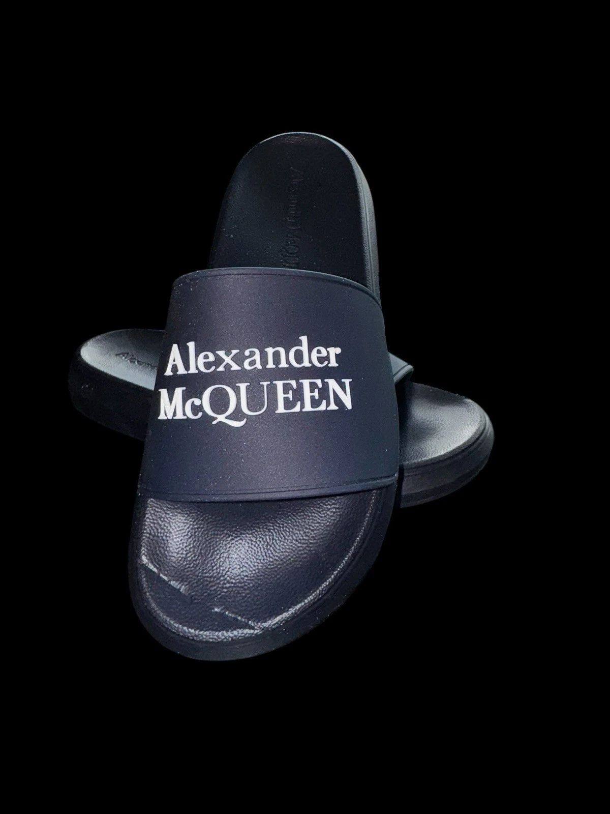 Sandali da donna Alexander McQueen blu navy con logo piscina taglia 36 US 6