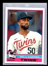 2025 Topps Heritage #73 Willi Castro Chrome