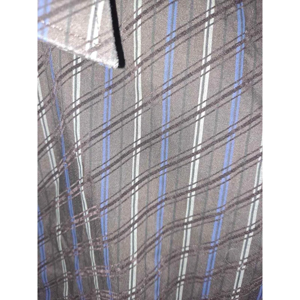 Eighty Eight Gray, White and Blue Button Up Size Large - Image 2 of 4