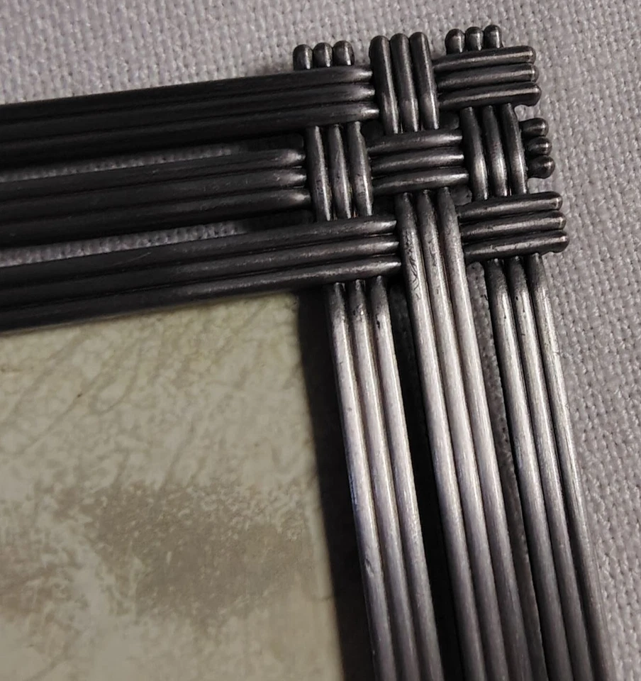 Burnes Heirloom 4x6 Metal Photo Frame Pewter Finish Wire Lattice Design Vintage - Image 4 of 4