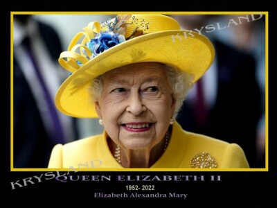 HER MAJESTY THE QUEEN ELIZABETH II FULL COLOR PHOTOS 
