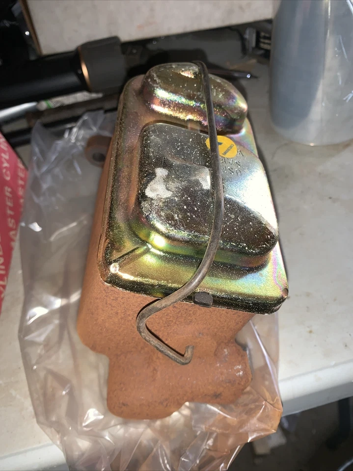 NORS Bendix cilindro maestro 1496 Buick Chevrolet Oldsmobile Pontiac 1972-71’ Foto 4 de 4