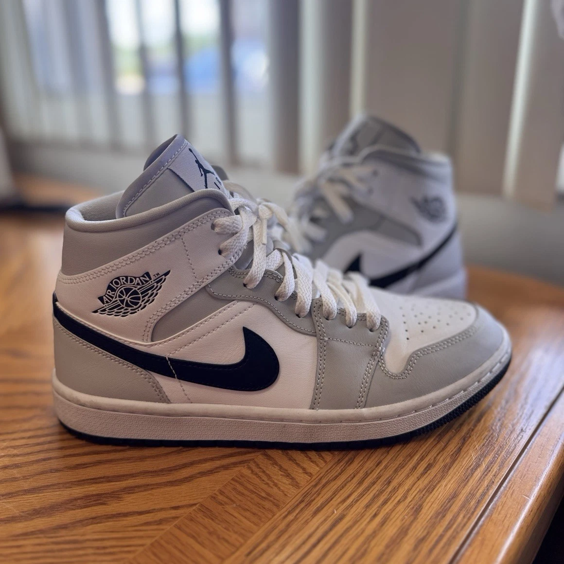 Nike Air Jordan 1 Mid ホワイト/ブラック/グレー Jordan 1 Mid White Black W for sale | eBay