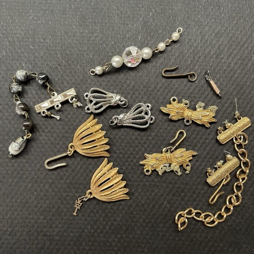 Vintage Lot Necklace Clasps Findings 2 Strand Trifari Repair Replacement Ends