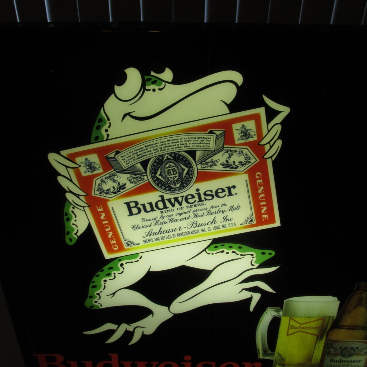 Budweiser Beer SIGN lighted FROG 12 oz bottle vintage plastic SO