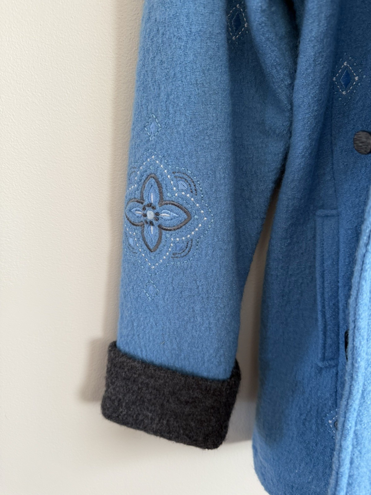 Vtg Carson Blue Wool Toggle Closure Embroidered L… - image 11