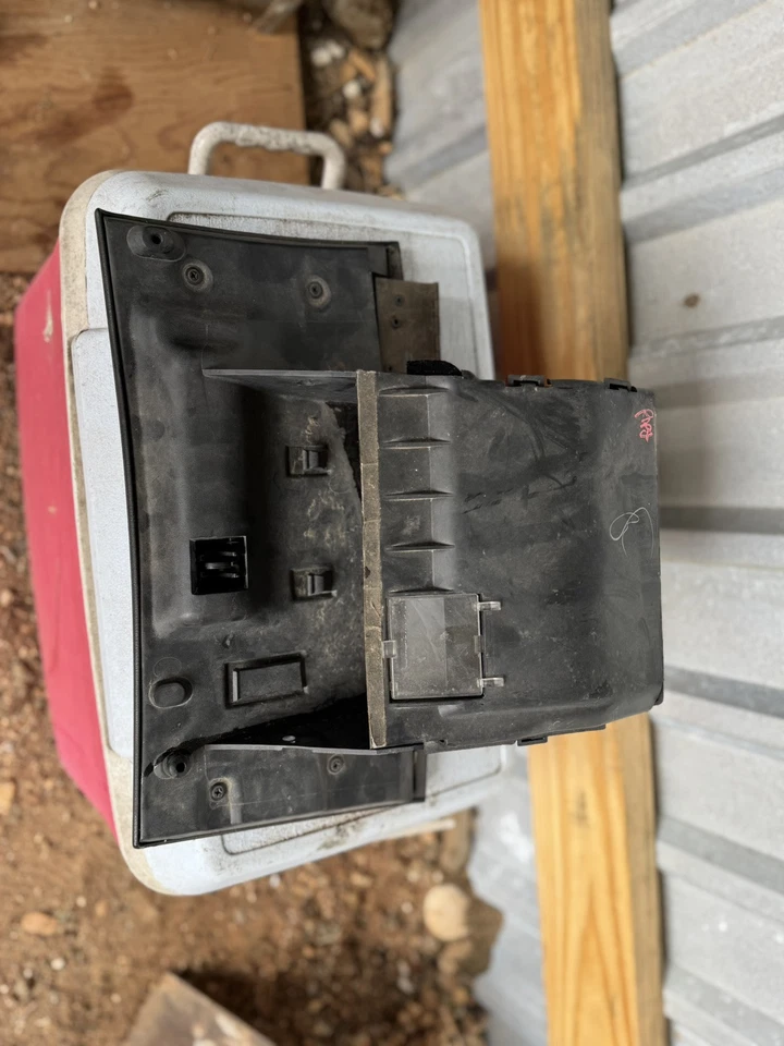 手套盒 适合 2000 2001 2002 2003 2004 年 2005 年雪佛兰 MONTE CARLO 黑色 带钥匙 — 第 4/4 张图片