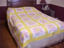 QUILT, LARGE COLORFUL FLOWERS FEEDSACK, lotsa  YELLOW 1930s