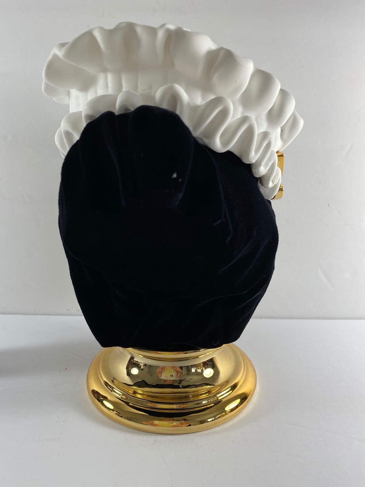 Bath & Body Works 2021 Halloween Headless Vampire Butler Maid Candle