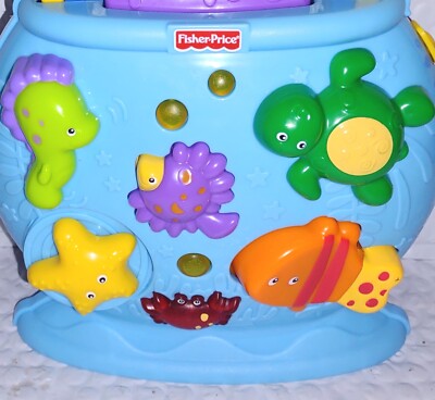Fisher Price Ocean Wonders Deep Blue Sea Tote-A-Tune Fish Bowl