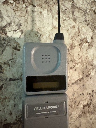 Vintage Motorola SB Brick Cell Phone Model F09HLD8416BG Prop UNTESTED - Afbeelding 4 van 9