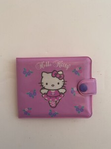 hello kitty vinyl wallet