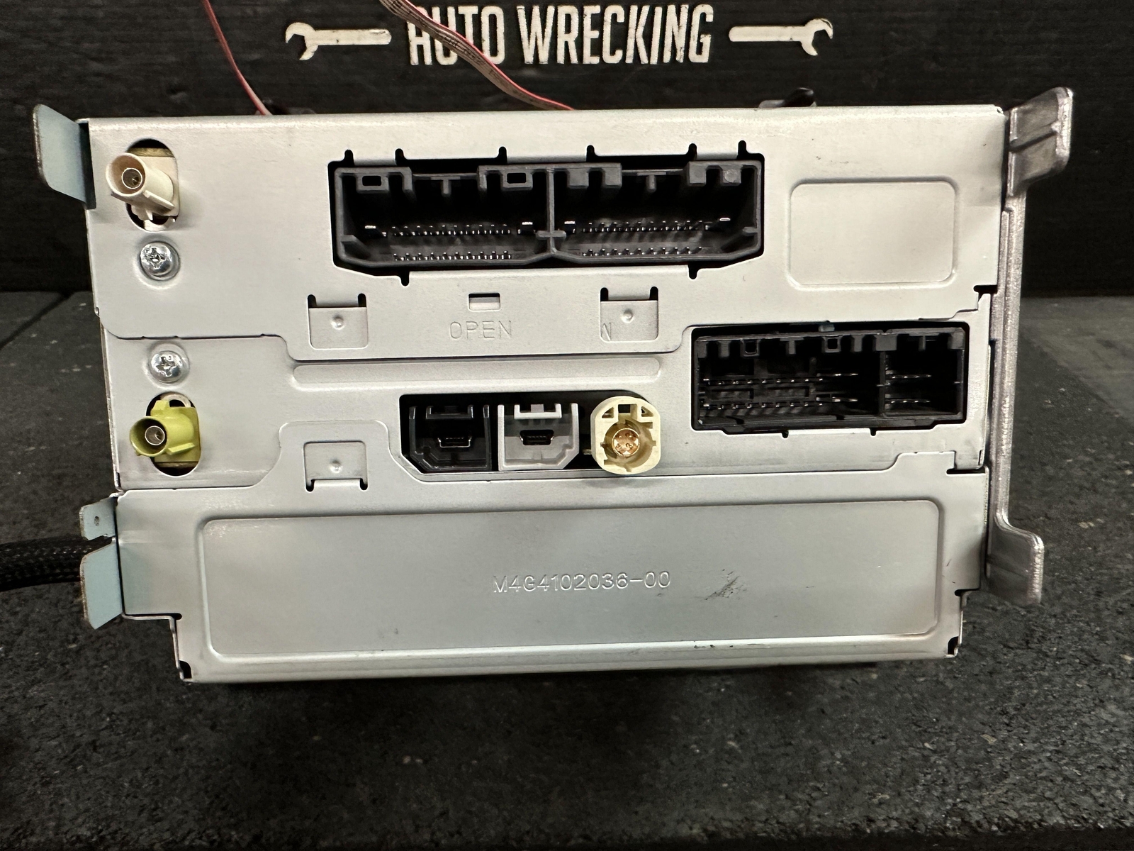 14-17 MASERATI GHIBLI AUTOMATIC TEMPERATURE CLIMATE CONTROL MODULE 06700310590