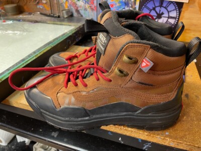 Vans Ultrarange Exo Hi Dachshund Black Gore Tex Size US 7 Men (8.5 Women) New