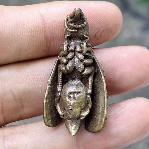 Brass Wasp Insect Bug Hunting Money Powerful Thai Amulet Talismans Wealth Lucky - Picture 5 of 22