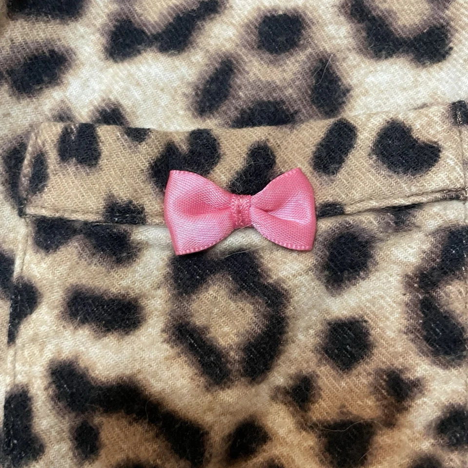 Camisa de dormir feminina pequena Betsey Johnson flanela leopardo estampa animal coração - Imagem 3 de 4