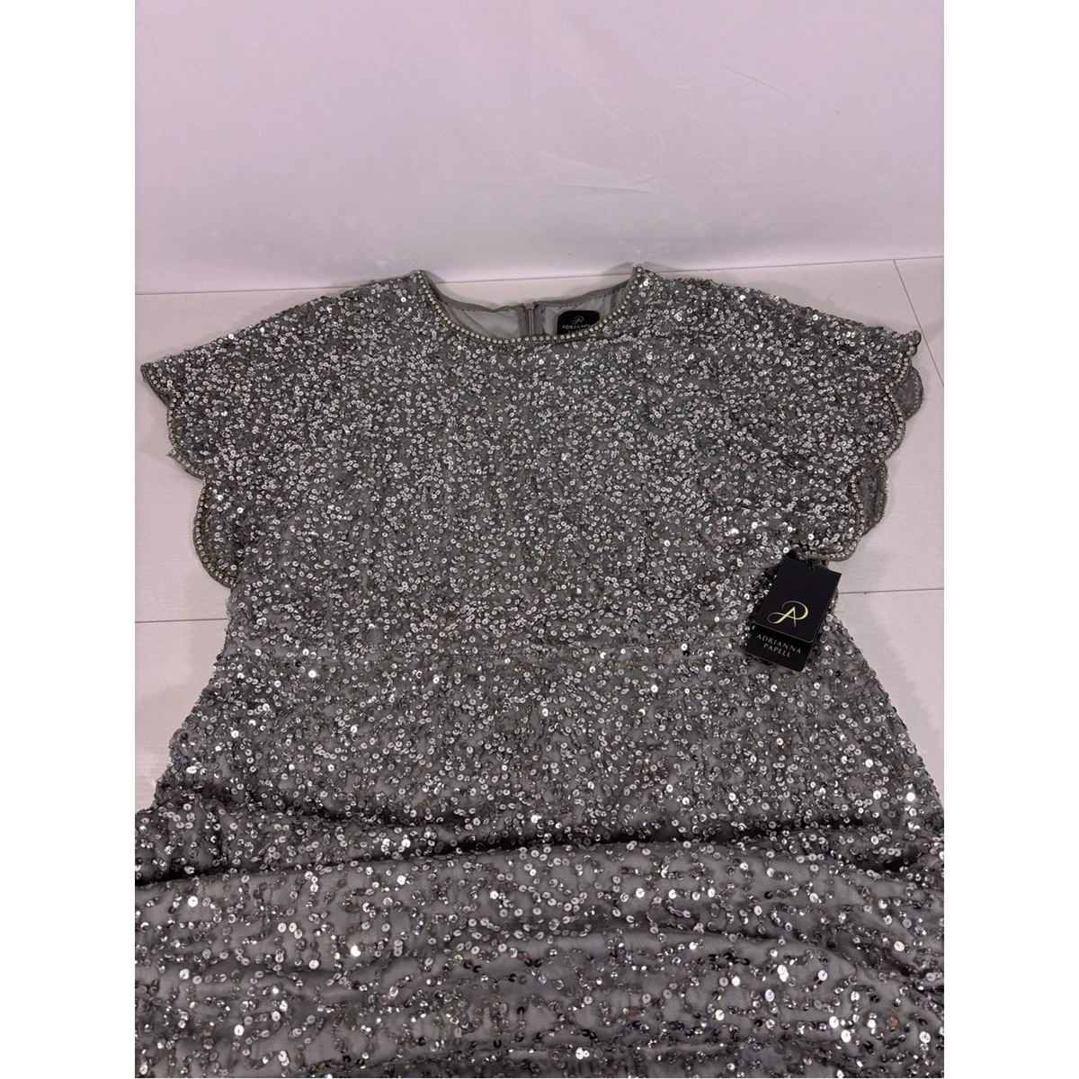 Nuevo con etiquetas Vestido de Noche Formal Adrianna Papell Cuentas Lentejuelas Gris Plateado 18W B8