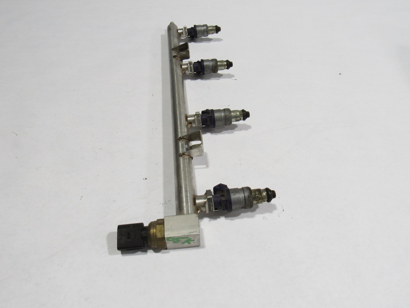 10-20 Bentley Mulsanne 2012 6.8L Right Engine Fuel Injection Rail Pipe @1