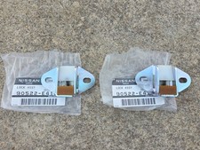 Nissan 240z 260z 280z Tail Gate Stoppers New 90522-e4100