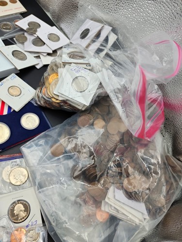 Large US and World Coin Collection Lot Wheat Cents Proof Sets Medals and More - Picture 19 of 23