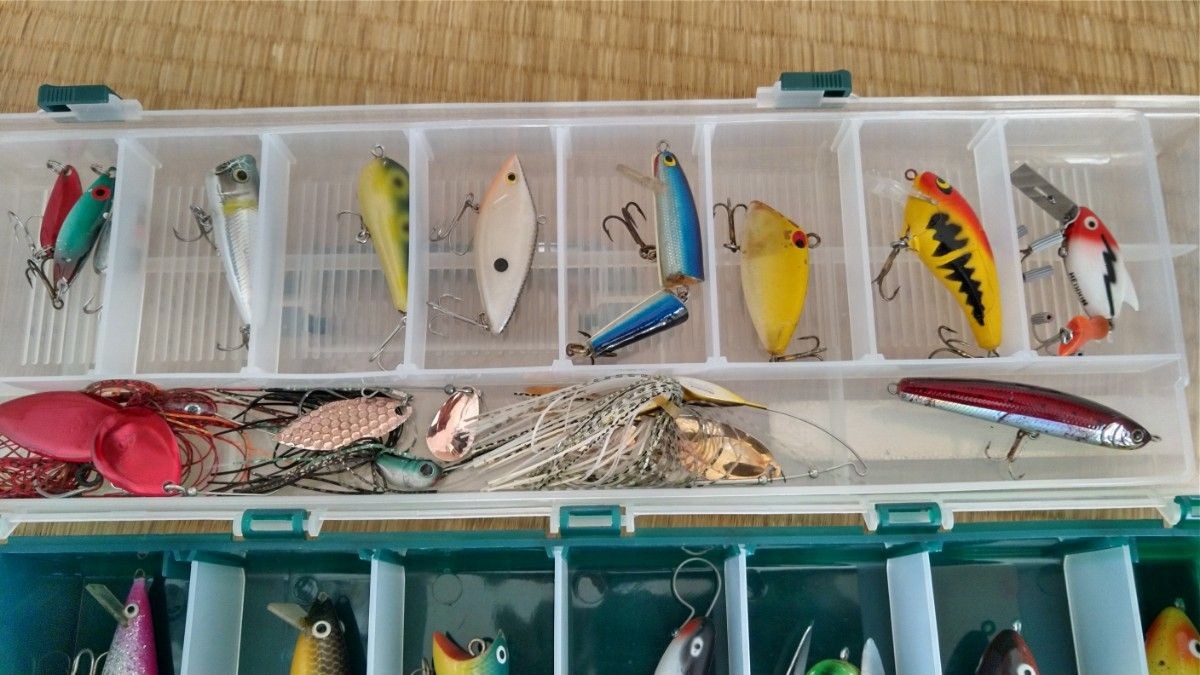 Old Lure Set Tackle Box Heddon Daiwa Cordell Lures, Arbogast Strike King, Rare - Image 3
