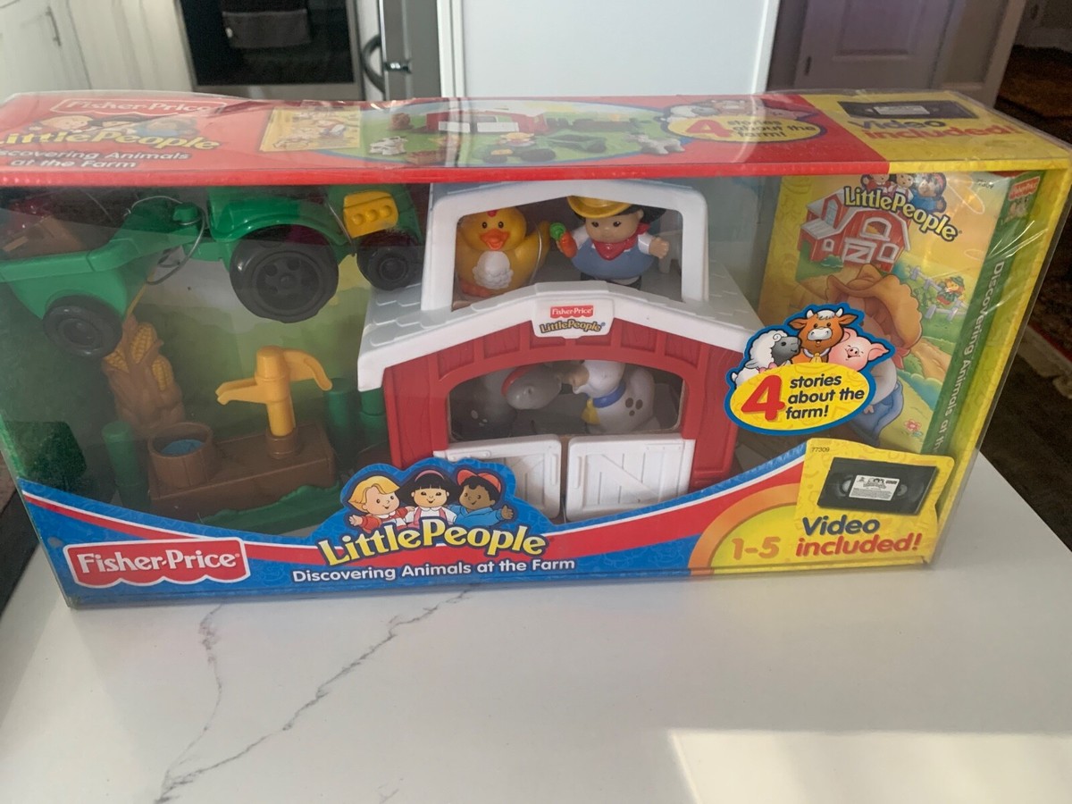 2002 fisher price little people DISCOVERING ANIMALS AT THE FARM NEW box wear