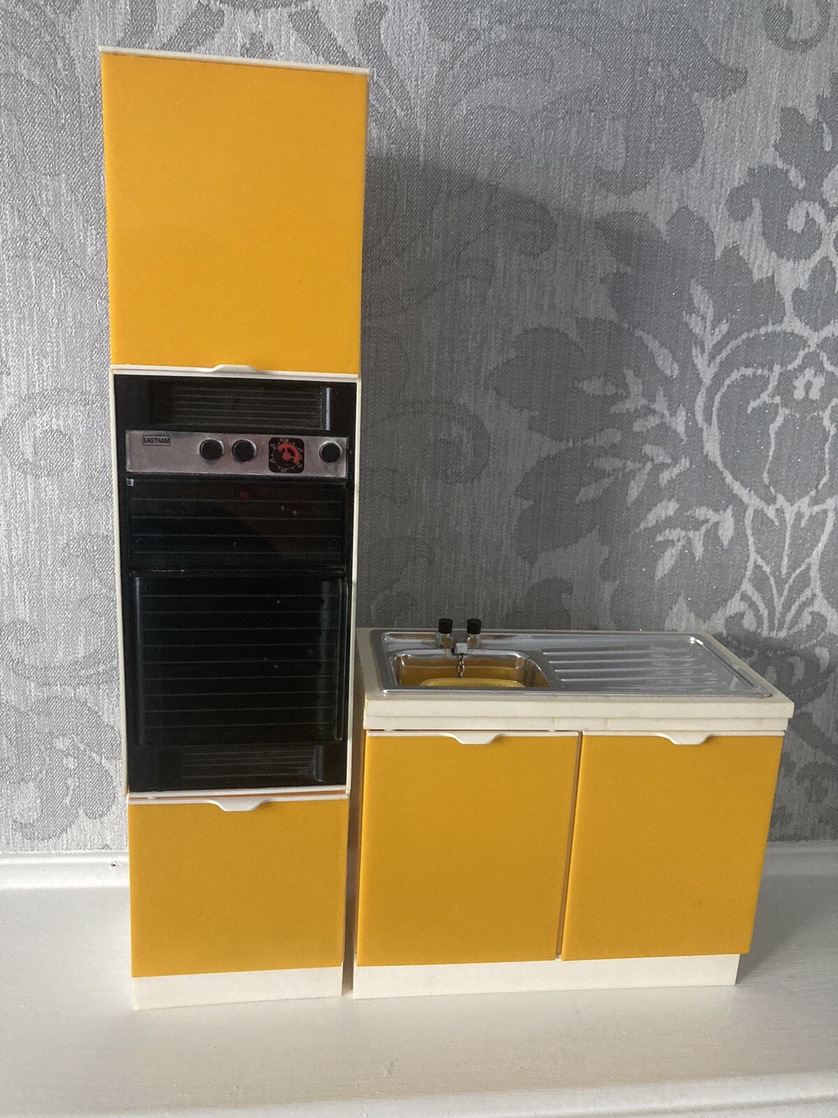 Vintage Sindy Doll Furniture Sink & Tall Cooker Unit Great Condition eBay