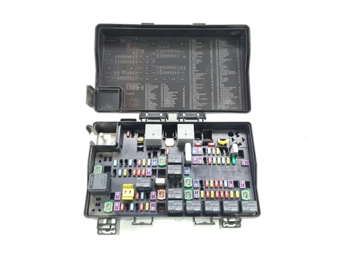 2015 Dodge Durango 5.7 HEMI V8 Smart Power Fuse Box 68242830AC