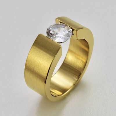 Ring aus vergoldetem Edelstahl mit geschliffenem Glasstein Soannringdesign