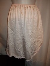 Ladies Size S Warners 55308 Lace Trim Pink Nylon 1/2 Slip Skirt Dress