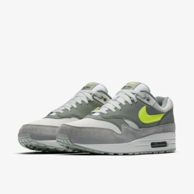 nike 270 react grey and pink